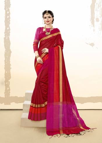 Adorn The Pretty Angelic Look Wearing This sAree In Red Color Paired With Contrasting Dark Pink Colored Blouse. This Saree And Blouse are Fabricated On Khadi Cotton Silk. It Easy To Carry And Durable.