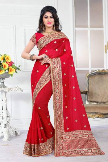 Adorn The Lovely Angelic Look Wearing This Beautiful Saree In Red Color Paired With Red Colored Blouse. This Saree And Blouse Are Fabricated On Georgette Beautified With Jari Embroidery. This Saree Is Light Weight And Easy To Drape.