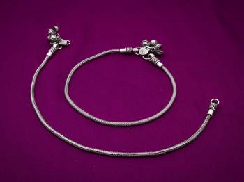 Simple And Elegant Pair Of Anklet Set Is Here In Silver Color. This Anklet Set Gives An Elegant Look To Your Feet.