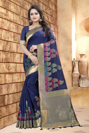 Enhance Your Personality Wearing This Saree In dark Blue Color Paired With Dark Blue Colored Blouse. This Saree And Blouse Are Fabricated On Linen Beautified With Prints. This Rich Fabric Is Durable And Easy To Care For.