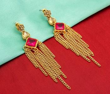 For An Attractive Look, Grab This Pretty Set Of Earings In Golden Color Beautified With Pink And Beige Colored Stone Work. Buy This Earring Set Now.