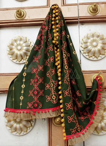 Unisex stoles for men and women Rich embroidered Stole with jute lace For Women Wear It As Dupatta, Stoles Shawl And 
For Men Wear It As A Stole On Casual And Dupatta On Kurta For Ethnic Occasions.
Rich Yellow & Off-white Embroidered Dupatta With Dazzling And Hanging Laces On side Edges