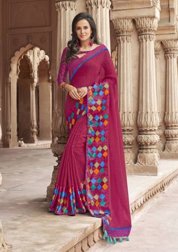 Shine Bright With This Attractive Looking Dark Pink Colored Saree Paired With Dark Pink Colored Blouse. This Saree Is Fabricated On Linen Paied With Satin Fabricated Blouse. This Saree And Blouse Are Beautified With Prints All Over. Buy Now.