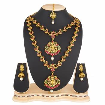 Double Necklace Set Is Here With 2 Necklaces, One Short And Another Long Necklace. This Necklace Has A Pair Of Earrings And One Maang tika. This Necklace Set Can Be Paired As Per Occasion, You Can Wear It Separately Or Togather. Buy Now.