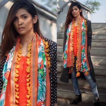 Give A Lovely Enhanced Look To Your Attire By Paring It With This Beautiful Scarf Fabricated On Khadi Cotton. This Scarf Is Beautified With Prints And Tassels. Also It Can Be Paired With Western Top, One Piece Or Kurti. Buy Now.