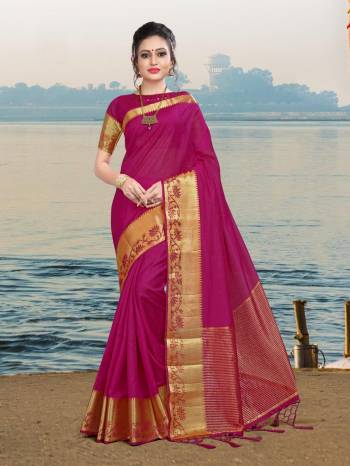 Add This Lovely Attractive Looking Saree In Dark Pink Color Paired With Dark Pink Colored Blouse. This Lovely Saree And Blouse Are Silk based Which Give A Rich And Elegant Look To Your Personality. 