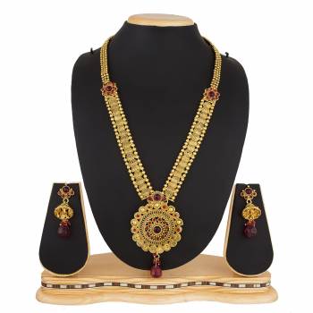 Here Is A Beautiful Long Pattern Necklace Set In Golden Color Beautified with Stone Work And Pair With A Lovely Pair Of Earrings. You Can Pair This Up With Any Colored Traditional Attire. 