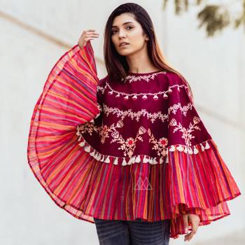 This Winters Go Colorful With This Beautiful Poncho Which Keeps Keeps You Warm As Well As Stylish. It Is Fabricated On Khadi And Can Be Paired with Any Kind Of Attire. Buy Now.