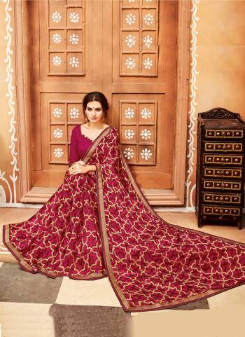 Grab This Beautiful Saree For Your Casual Or Semi-Casual Wear. This Saree Is Fabricated On Chiffon Georgette Paired With Soft  Silk Fabricated Blouse. It Is Light Weight And Easy To Carry All Day Long. 