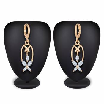 Rich And Elegant Looking Earrings Set Is Here In Golden Color Beautified With Diamonds. This Pretty Set Can Be Paired With Any Simple Or Heavy Attire. Buy Now.