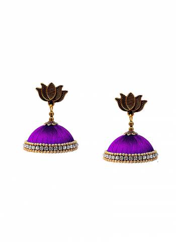 Grab This Beautiful Earrings Set In Jhumki Style Which Can Be Paired With Any Contrasting Or Same Colored Traditional Attire. Mixture Of Metal And Resham Thread Are Used To Make This Beautiful Earrings Beautified With Stone Work.