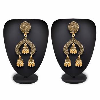 Enhance Your Simple Look By Pairing This Pretty Set Of Earrings Set In Golden Color. This Can Even Be Paired With A Simple Kurti Or Any Heavy Attire. Buy Now.