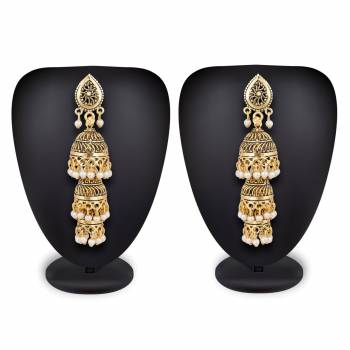 Enhance Your Simple Look By Pairing This Pretty Set Of Earrings Set In Golden Color. This Can Even Be Paired With A Simple Kurti Or Any Heavy Attire. Buy Now.