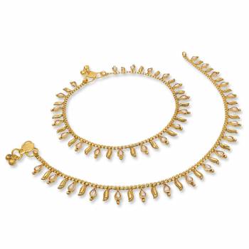 For Those Pretty Feet, Grab This Lovely Anklet Set In Golden Color Which Can Be Paired With Any Colored Attire, It Is Light In Weight And Easy To Carry All Day Long. 