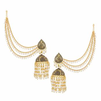 Give A Heavy All Over Look To Your Attire By Pairing It Up With This Heavy Designer Earrings Set. This Pretty Set Of Earrings Are Easy To Wear And Light Weight. Also It Can Be Paired With Any Colored Traditional Attire. Buy Now.