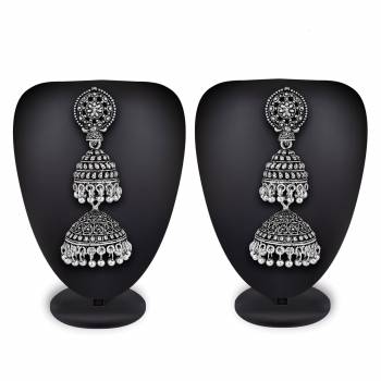 Grab This Rich and Elegant Looking Set Of Earrings In Silver Color Which Can Be Paired With Any colored Attire. It Is Light In Weight And Easy To Carry All Day Long. 