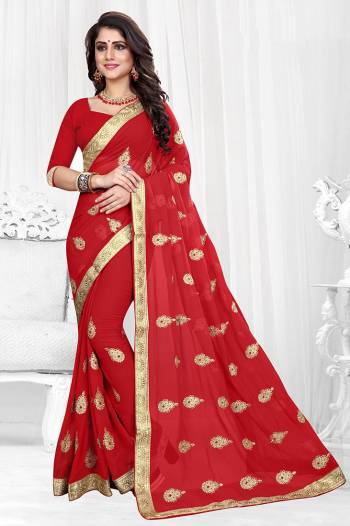 Grab This Designer Georgette Based Saree With Georgette Fabricated Blouse, It Is Beautified With Jari Embroidered Butti Work And Lace Border. Buy Now.