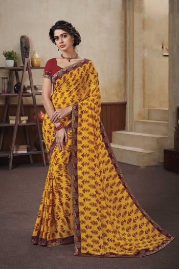 Comfort Comes First When Its About Casuals, Grab This Pretty Light Weight Saree Fabricated On Georgette Beautified With Prints And Lace Border. 