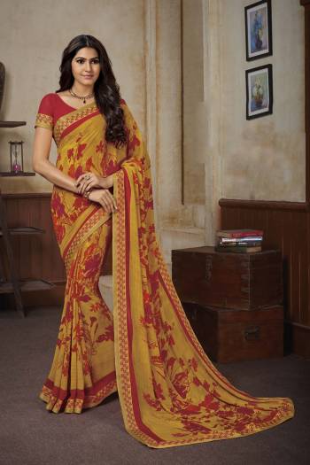 Comfort Comes First When Its About Casuals, Grab This Pretty Light Weight Saree Fabricated On Georgette Beautified With Prints And Lace Border. 