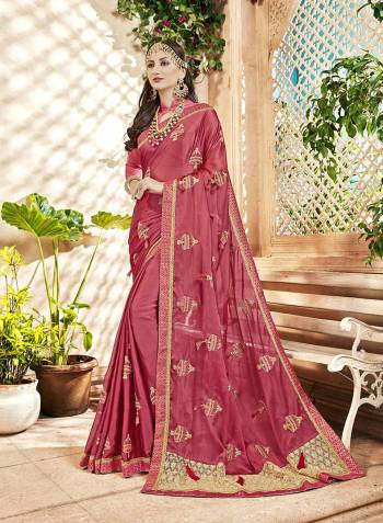 Look Pretty In This Lovely Pink Colored Saree Paired With Pink Colored Blouse. This Saree Is Fabricated On Georgette Paired With Art Silk Fabricated Blouse. Buy This Designer Saree Now.