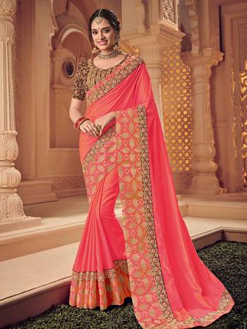 Look gorgeous in this beautiful printed Dark pink color two tone banarasi silk saree. Ideal for party, festive & social gatherings. this gorgeous saree featuring a beautiful mix of designs. Its attractive color and heavy designer saree, attractive Designs, stone design, beautiful floral design work over the attire & contrast hemline adds to the look. Comes along with a contrast unstitched blouse.