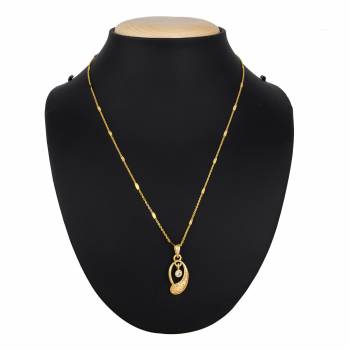 Give A Pretty elegant Look To Your Neckline With This Simple And Delicate Pandant Set In Golden Color Which Can Be Paired With Any Color Or Any Type Of Attire. Buy Now.