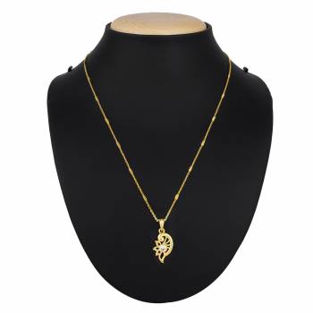 Give A Pretty elegant Look To Your Neckline With This Simple And Delicate Pandant Set In Golden Color Which Can Be Paired With Any Color Or Any Type Of Attire. Buy Now.