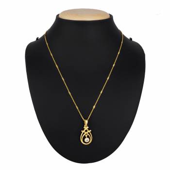 Give A Pretty elegant Look To Your Neckline With This Simple And Delicate Pandant Set In Golden Color Which Can Be Paired With Any Color Or Any Type Of Attire. Buy Now.