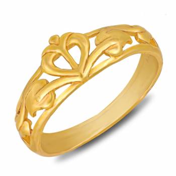 Simple And Elegant Looking Designer Ring Is Here In Golden Beautified With Stone Work. This Pretty Ring Can Be Paired With Any Colored And Any Type Of Attire, Buy Now.