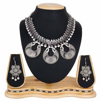 For The Upcoming Festive Season, Grab This Beautiful Necklace Set In Silver Color, This Necklace Is Light Weight And easy To Carry Throughout The Gala