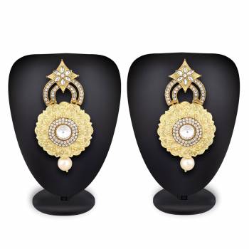 New And Unique Patterned Designer Earrings Set Is Here To Pair Up With Your Heavy ethnic Attire. You Can Pair This With Either Same Or Any contrasting Colored Attire. Buy Now.