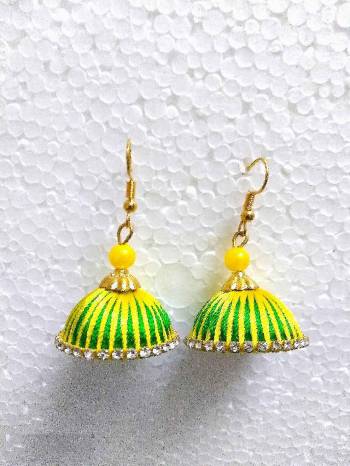 Grab This Beautiful Earrings Set In Jhumki Style Which Can Be Paired With Any Contrasting Or Same Colored Traditional Attire. These Two Colored Contrasting Thread Is Giving It An Attractive Look.