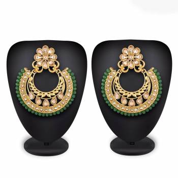 For An Attractive Look, Pair up This Beautiful Pair Of Earrings In Golden Color Which Can Be Paired With Any Colored Ethnic Attire. It Is Light In Weight And Easy To Carry All Day Long.