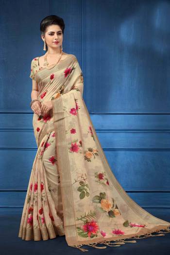 Grab This Pretty Printed Saree For Your Semi-Casuals. This Saree And Blouse Are Fabricated On Linen Beautified With Digital Prints All Over It, This Saree Is Light In Weight And Easy To Carry All Day Long. 