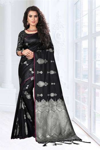 For A Rich And Elegant Look, Grab This Silk Based Saree Which Is?Suitable For All. This Saree Is Fabricated On Art Silk Paired With Jacquard Silk Fabricated Blouse. It Is Beautified With Weave All Over. Buy Now