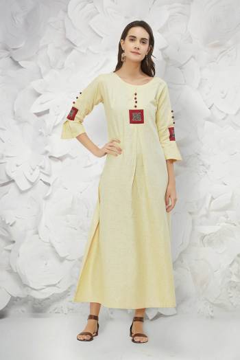 Rich And Elegant Looking Designer Readymade Kurti Is Here In Cream Color Fabricated On Cotton. This Kurti Is Light In Weight And Easy To Carry All Day Long. 