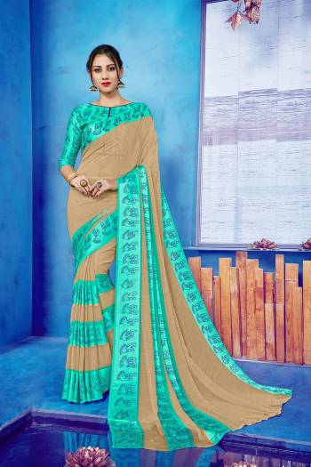 Look Pretty In this Simple Casual Wear Saree Fabricated On Georgette Beautified With Satin Fabricated Blouse. It Is Beautiufied With Printed Satin Patta. Also It Is Light In Weight And Comfortable To Carry Which Is Perfect For Summer. Buy Now.