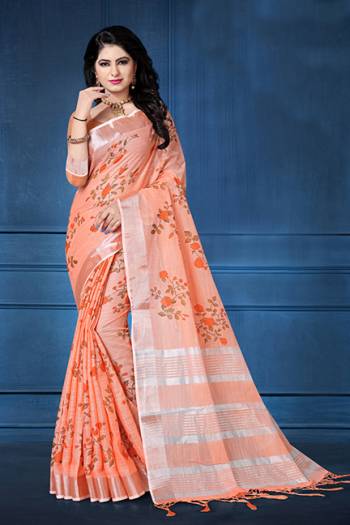 Add This Pretty Saree For your Semi-Casual Wear With Floral Prints All Over. This Saree And Blouse Are Fabricated On Linen Which Ensures Superb Comfort All Day Long