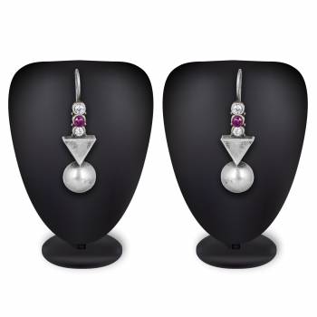 Grab This Pretty Earrings Set In Silver Color To Pair Up With Your Indo Western Attire. It Is Light In Weight And Can Be Paired With Any Colored Attire. Buy Now.