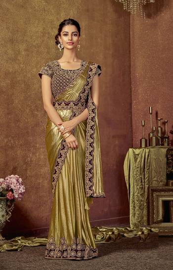 Classics detailed with contemporary aesthetics is what this saree speaks about. The added embroidered belt makes the whole design stand out. 