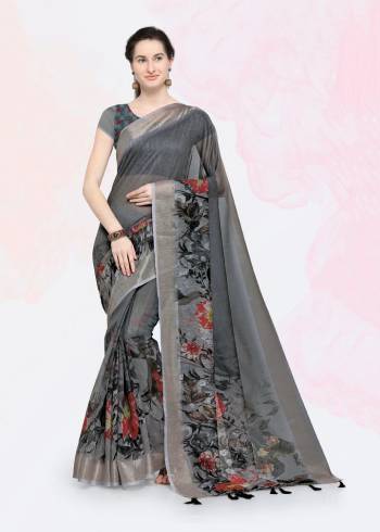 Add This Pretty Saree For Your Semi-Casuals With This Printed Saree Fabricated On Linen Paired With Linen Fabricated Blouse. Its Fabric And Color Ensures Superb Comfort All Day Long. Buy Now.