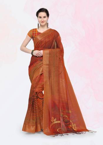 Feel Cool And Comfortable This Summer Wearing This Lovely Printed Saree. This Saree And Blouse are Fabricated On Linen Beautified With Prints. This Saree Is Light In Weight And Easy To Carry All Day Long. 