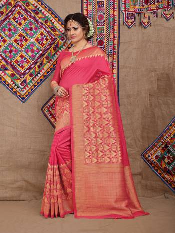 For A Rich And Elegant Look, Grab This Designer Silk Based Saree In Rani Pink Color. This Saree Is Fabricated On Jacquard Silk Paired With Art Silk Fabricated Blouse Beautified With Heavy Weave All Over It.