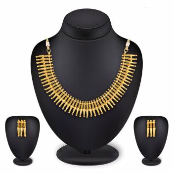 Rich And Elegant Looking Designer Necklace Set Is Here In Golden Color. This Beautifully Crafted Designer Set Can Be Paired With Any Colored Ethnic Attire Which Gives An Elegant Look To The Neckline. Buy Now.