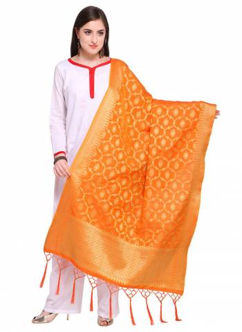 For A Proper Traditional Look, Pair Up Your Simple Attire With This Trendy Banarasi Art Silk Fabricated Dupatta. It Is Beautified With Weave All Over. Also It Is Light In Weight And Easy To Carry All Day Long 