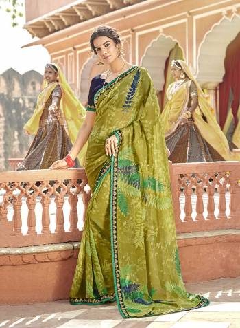 For A Royal Look, Grab This  Printed Saree In Georgette Fabricated Paired With Georgette Blouse.  Grab This Pretty Light Weight Saree. Buy Now.