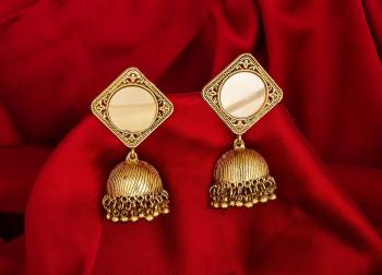 Grab This Beautiful Trending Earrings Set In Golden Color To Pair Up With Any Colored Traditional Attire. These Are Light In Weight And Easy To Carry All Day Long. Buy Now.