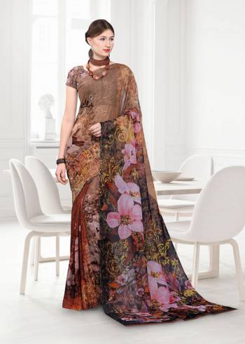 Your Will Definitely Earn Lots Of Compliments Wearing This Designer Printed Saree Fabricated On Georgette Paired With Georgette Fabricated Blouse. This Saree Is Beautified Abstract And Floral Prints. Buy This Pretty Light Weight Saree Now.