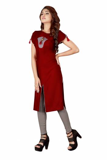 Add This Very Pretty Readymade Kurti To Your Wardrobe For Casual Or Semi-Casual Wear. This Kurti Is Suitable For College, Work Place, Etc. It IS Light Weight And Easy To Carry All Day Long. Buy This Pretty Kurti Now.