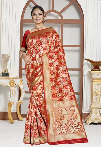 Adorn The Pretty Angelic Look In Red With This Heavy Weaved Designer Saree. This Saree And Blouse are Fabricated on Art Silk. Its Rich Fabric And Color Will Earn You Lots Of Compliments From Onlookers. 